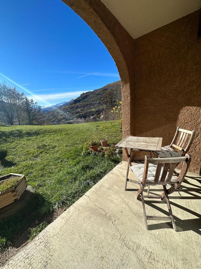 Appartement Tres Calme 2 Chambres Avec Parking Et Jardin Prive Sur Les Hauteurs De Briancon 外观 照片