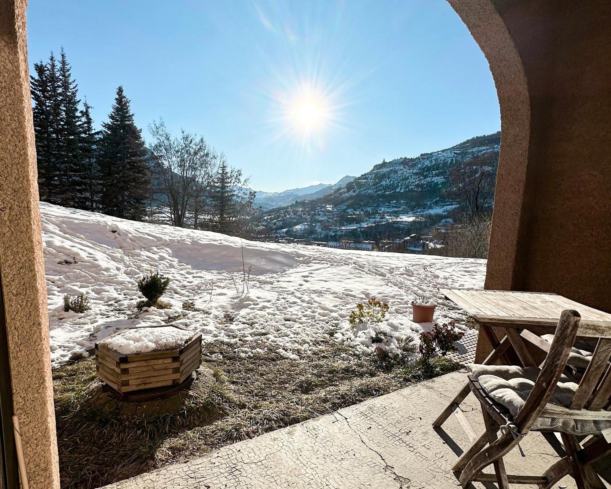 Appartement Tres Calme 2 Chambres Avec Parking Et Jardin Prive Sur Les Hauteurs De Briancon 外观 照片