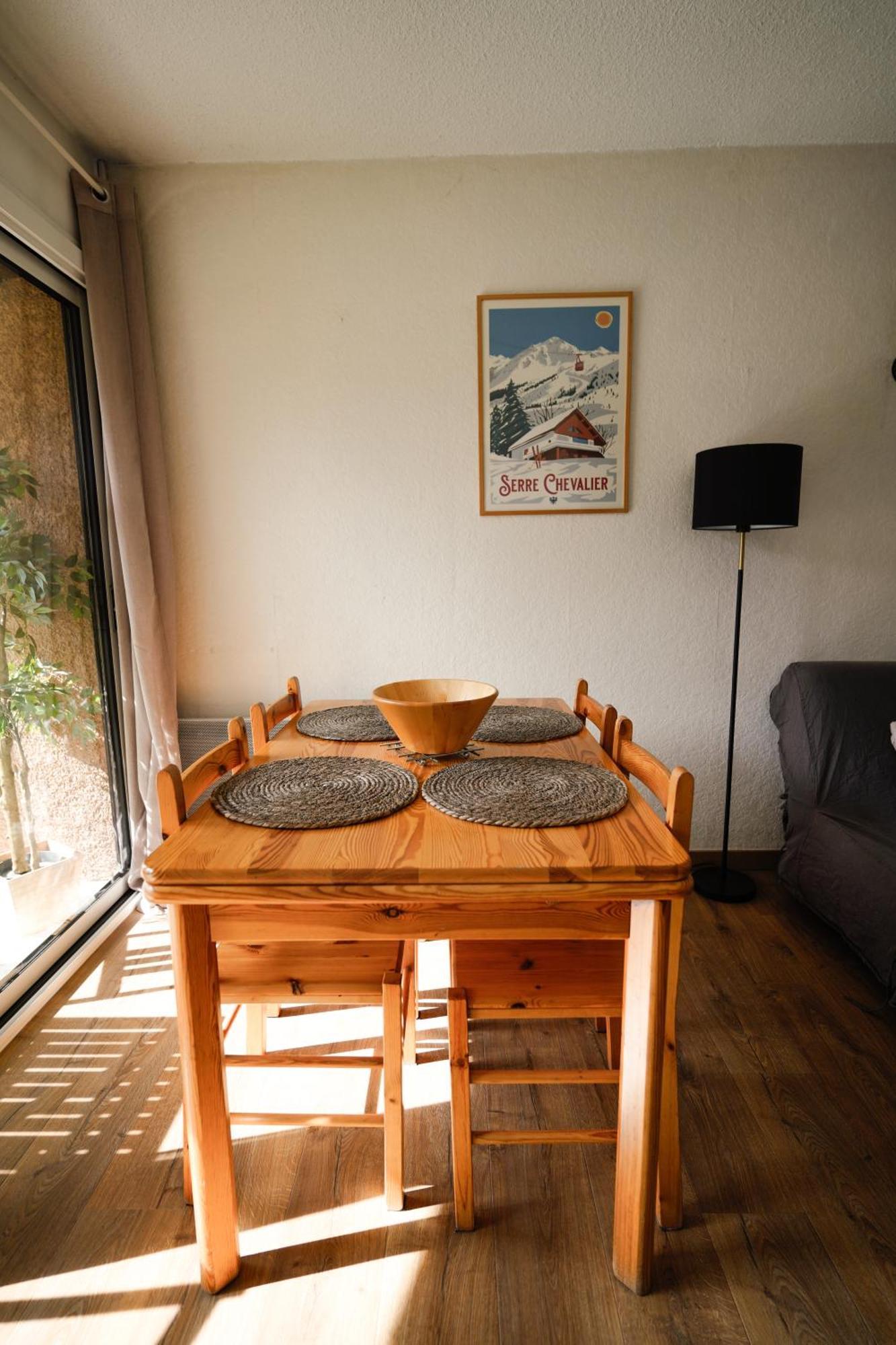 Appartement Tres Calme 2 Chambres Avec Parking Et Jardin Prive Sur Les Hauteurs De Briancon 外观 照片