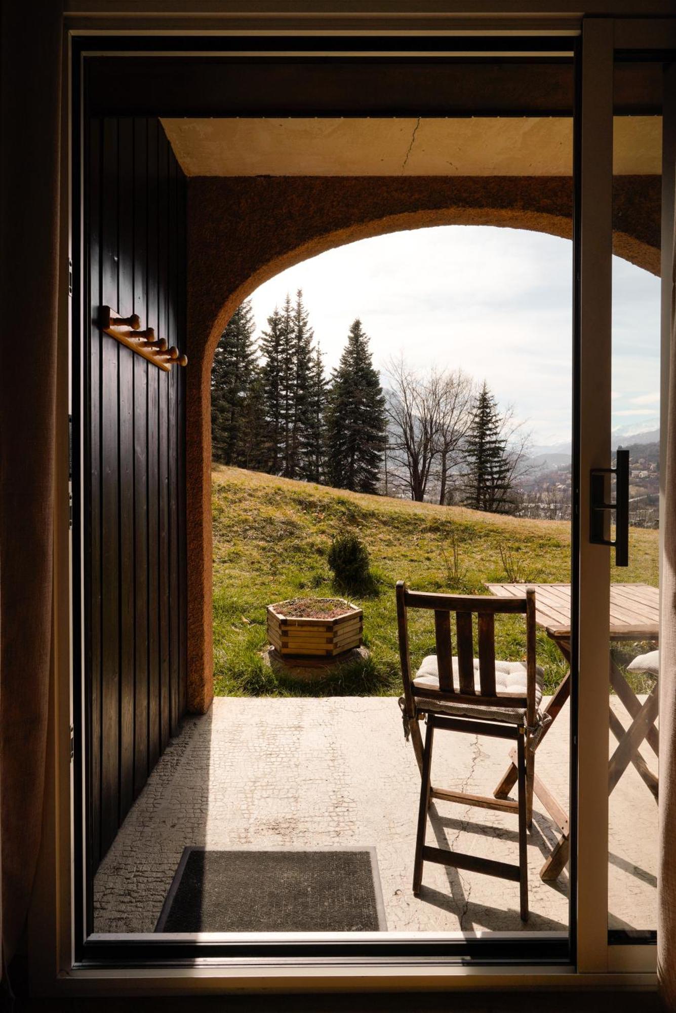 Appartement Tres Calme 2 Chambres Avec Parking Et Jardin Prive Sur Les Hauteurs De Briancon 外观 照片